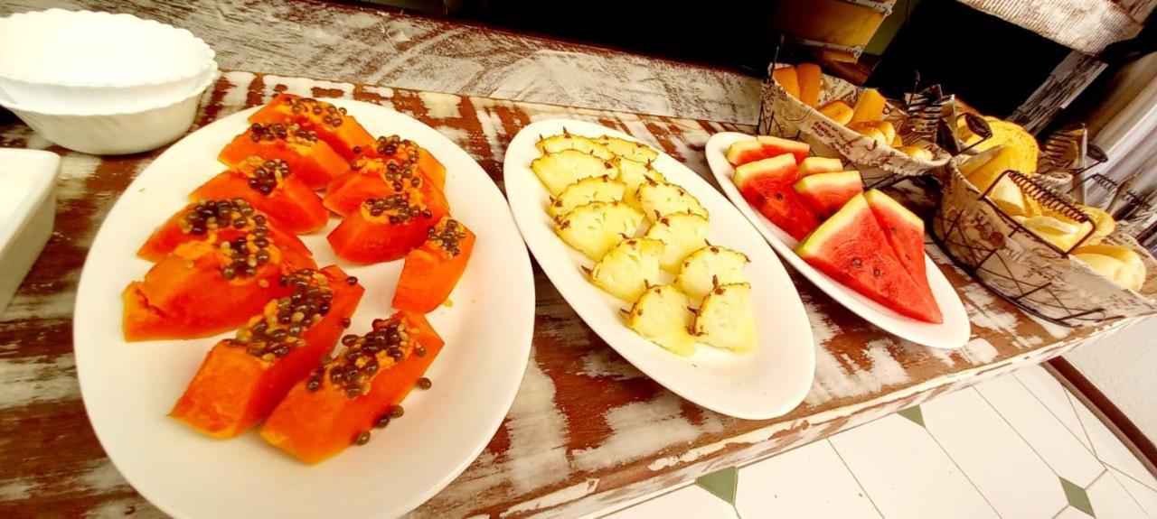 Bliss Hoteis Centro Armacao dos Buzios Exterior photo Papaya, pineapple and watermelon